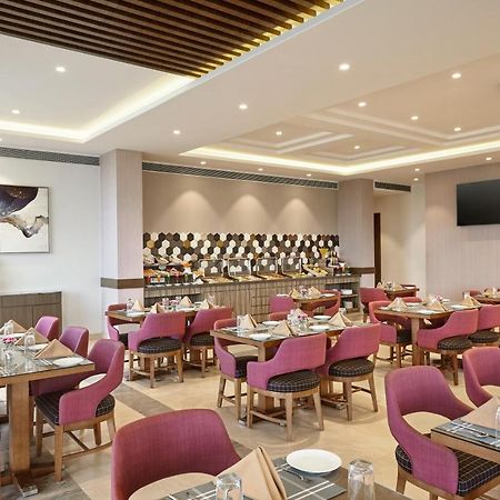 Click Hotel Aurangabad Екстериор снимка
