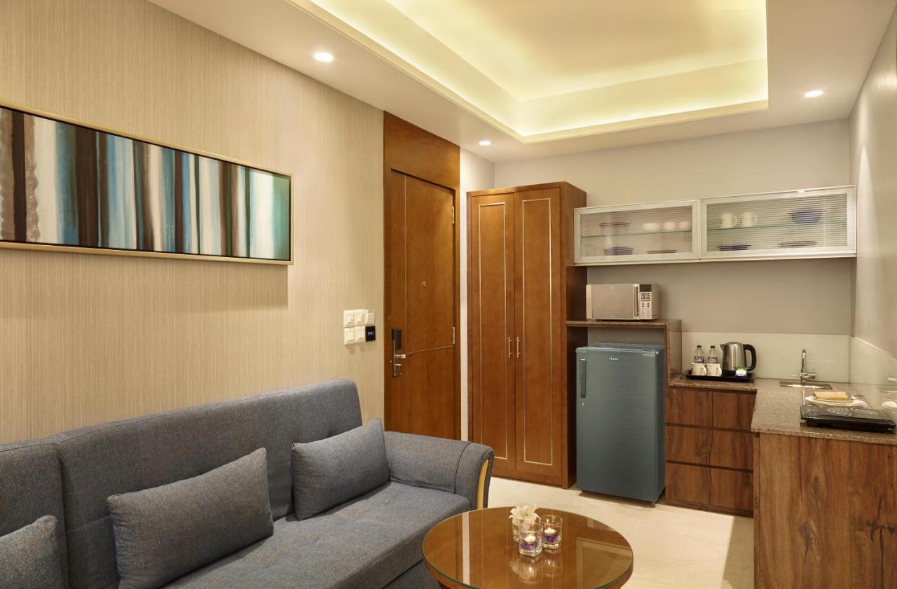 Click Hotel Aurangabad Екстериор снимка