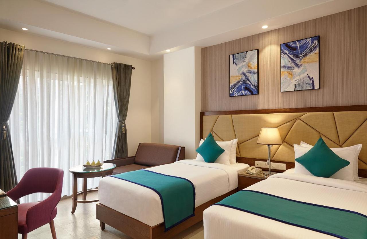 Click Hotel Aurangabad Екстериор снимка