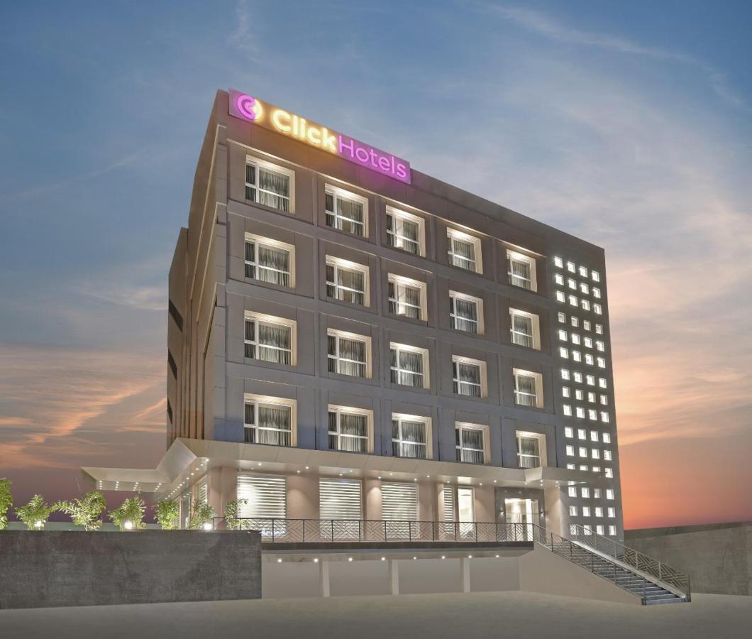 Click Hotel Aurangabad Екстериор снимка
